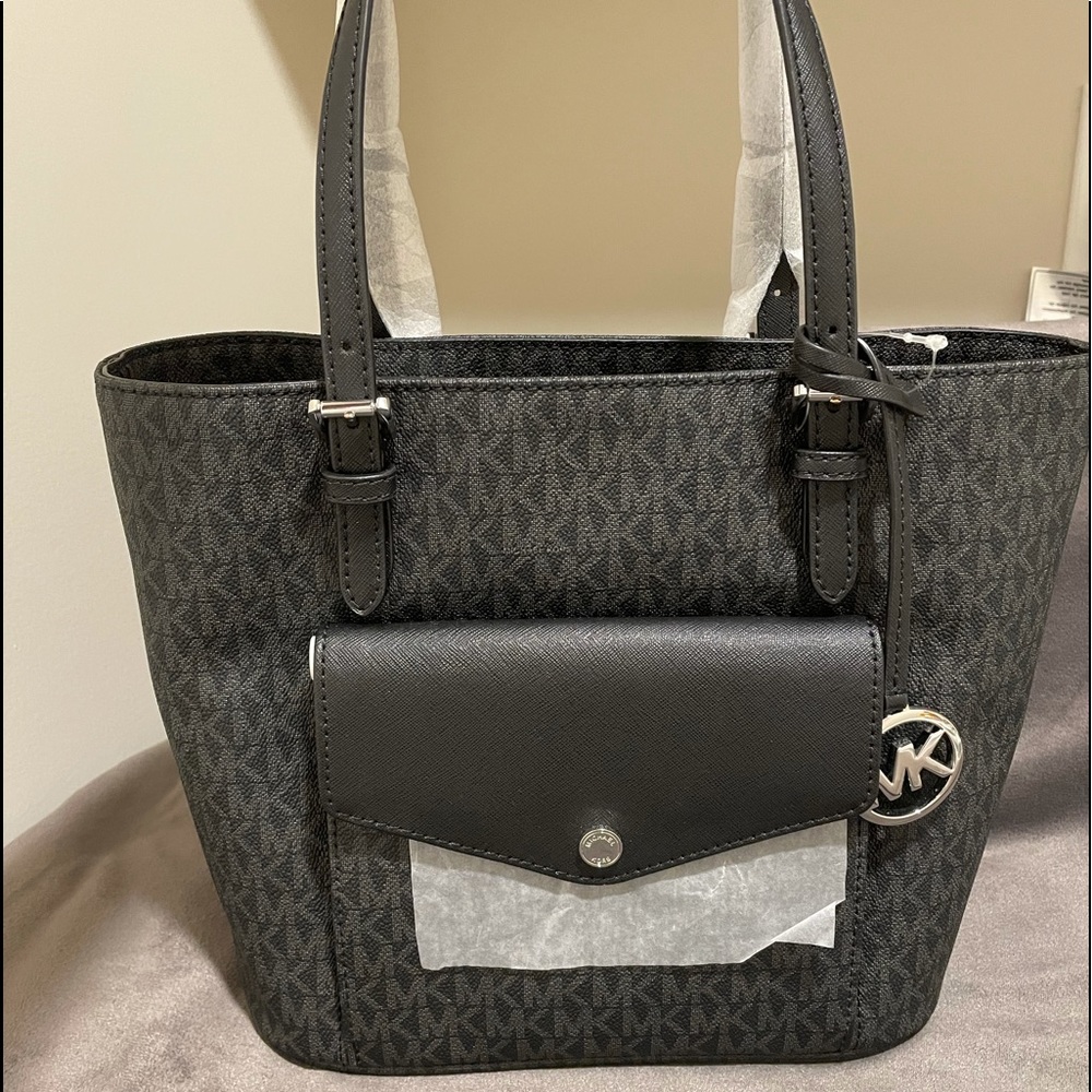 Michael Kors tote